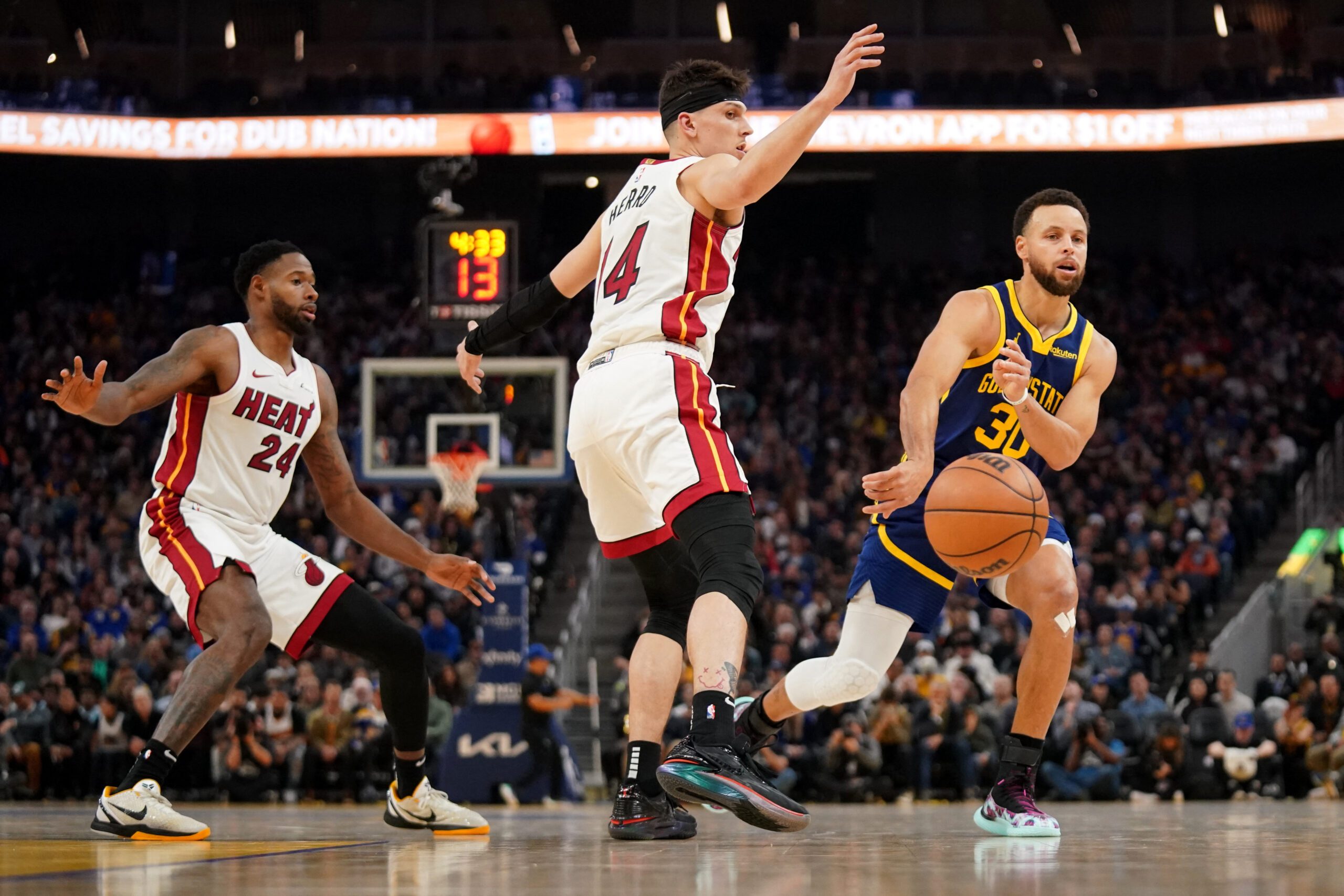 Tyler Herro-led Heat cool off Warriors, win another road game