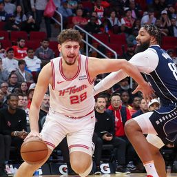 Rockets easily dispatch shorthanded Mavericks as Doncic joins injury list