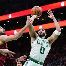 Celtics beat Cavaliers to remain perfect at home