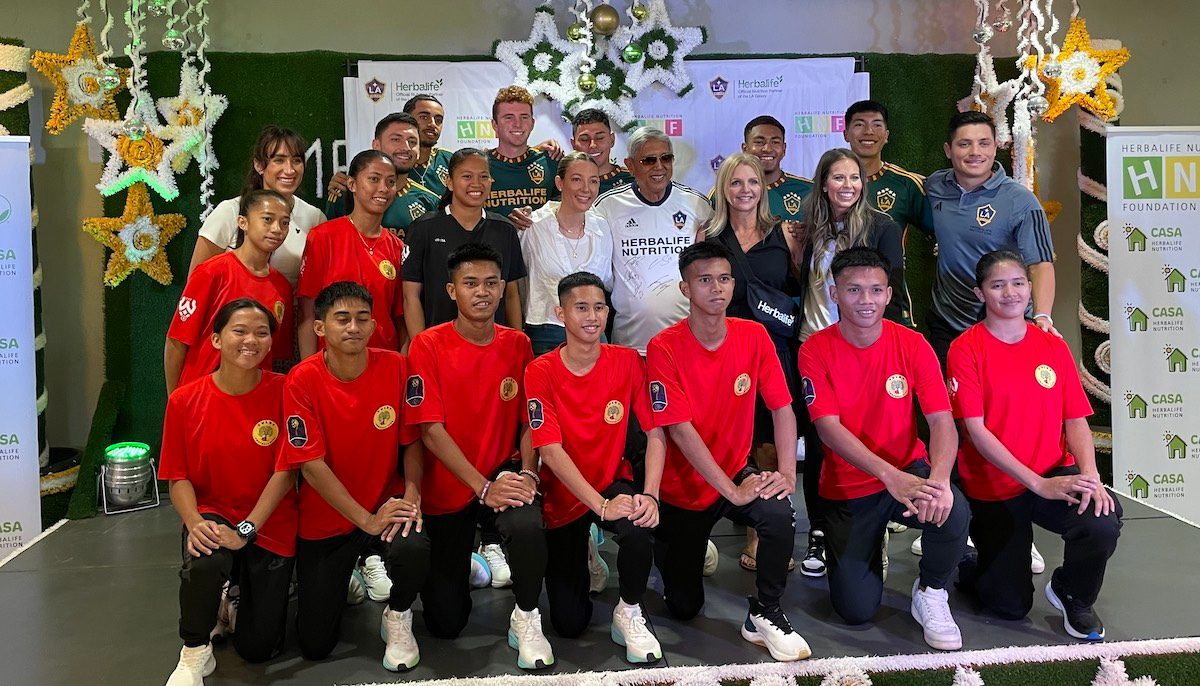 LA Galaxy gives back to Tuloy FC in Manila visit