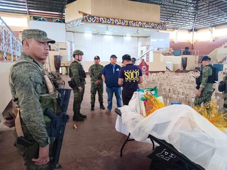 Philippine military says manhunt underway for bombing suspects