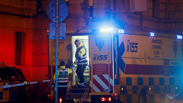 Gunman kills at least 15 people at his Prague university