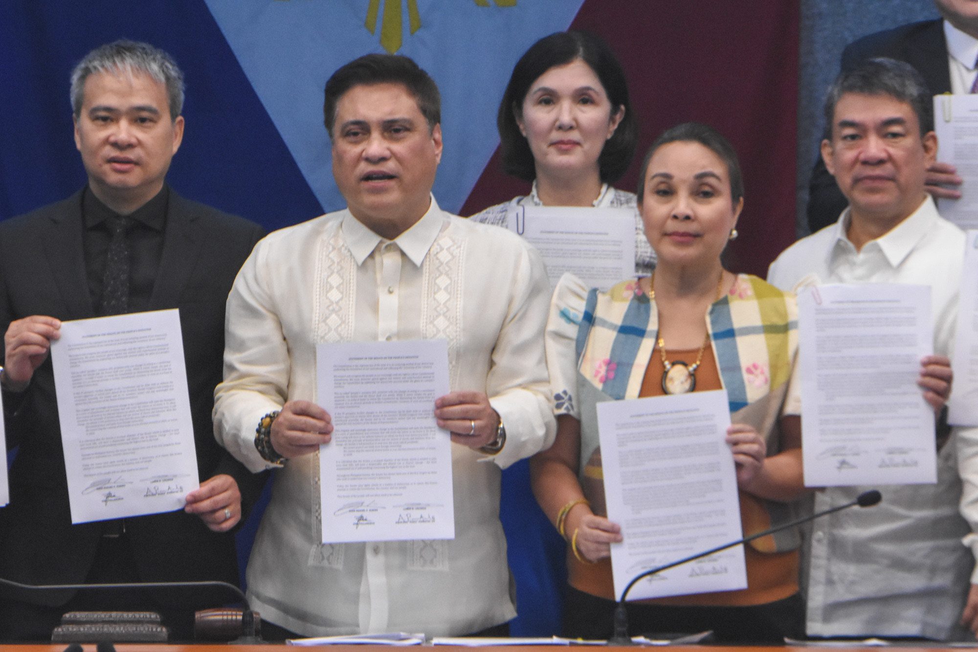 Senate, House joint resolution on Cha-Cha now suspended, says Pimentel