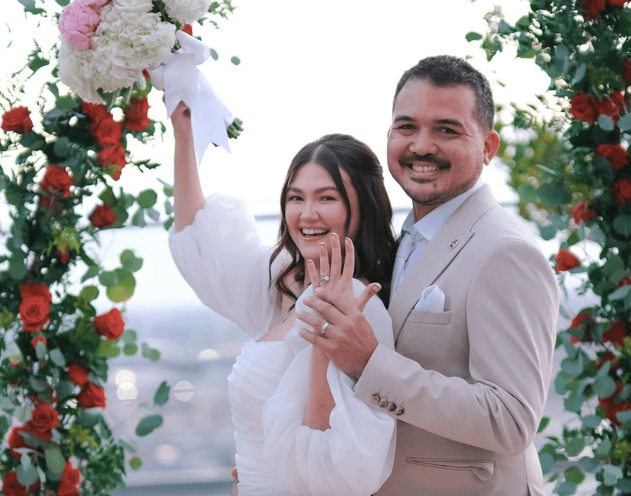 LOOK: Angelica Panganiban and Gregg Homan are married
