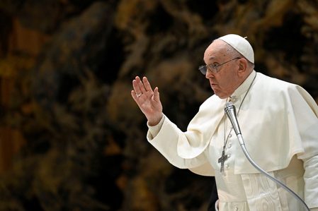 Look beyond profit to heal ‘lacerated world,’ Pope tells Davos leaders