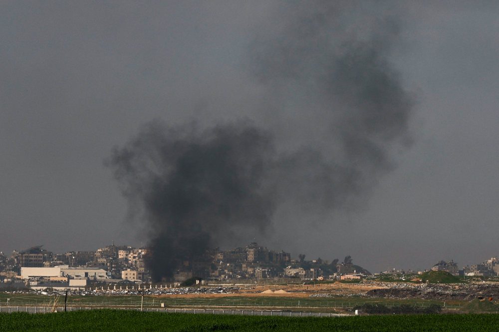 Battles rage as Palestinians say Gaza toll passes 25,000