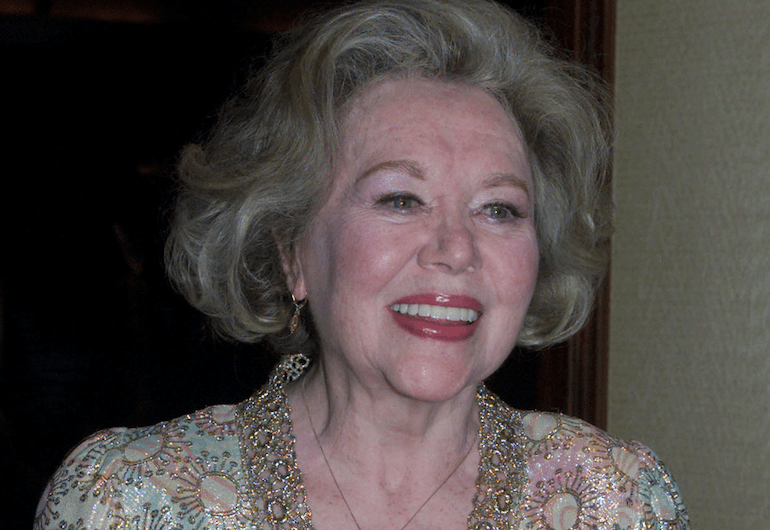 Glynis Johns, actress who played ‘Mary Poppins’ suffragette, dies at 100