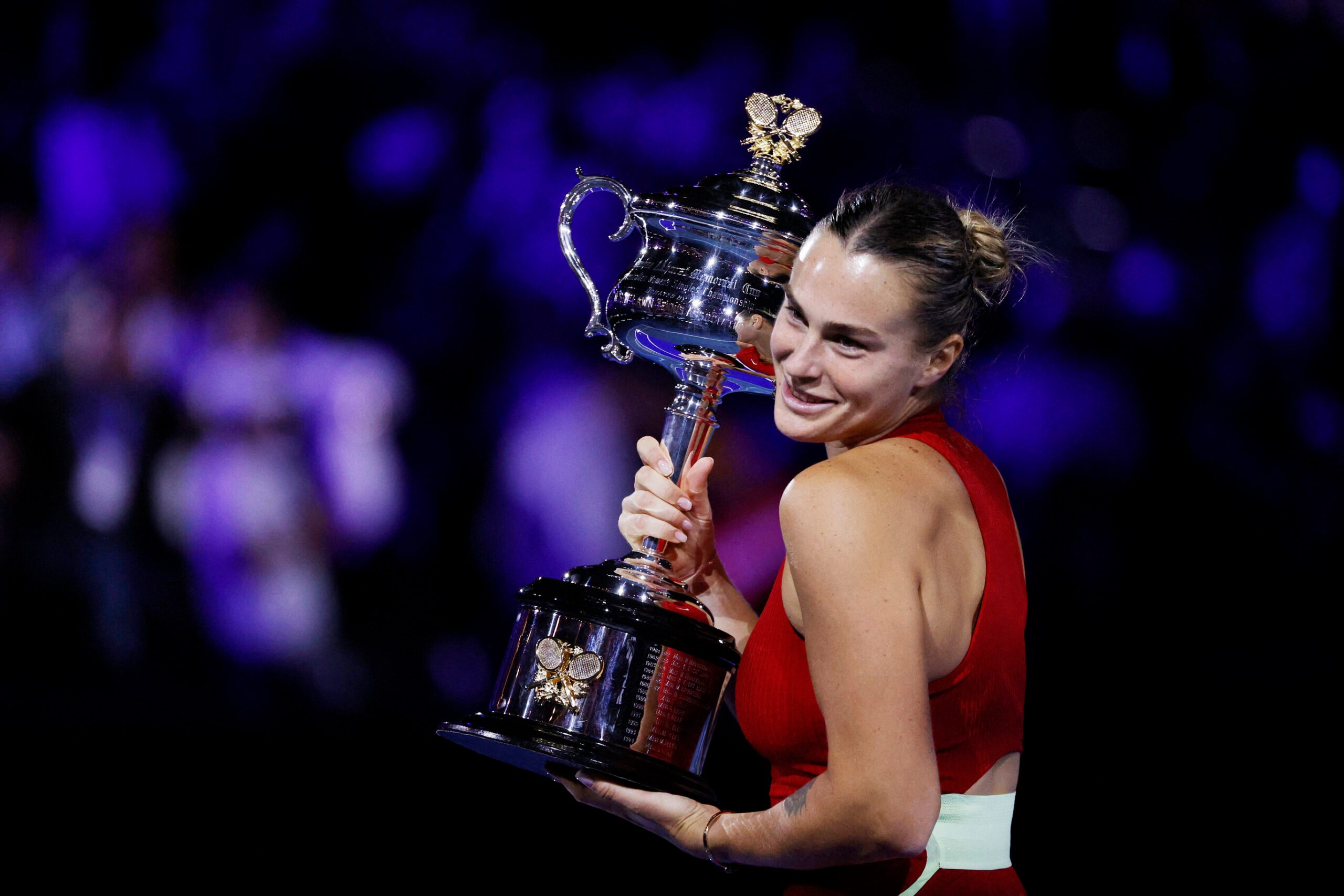 ‘Perfect’ Aryna Sabalenka retains Australian Open crown