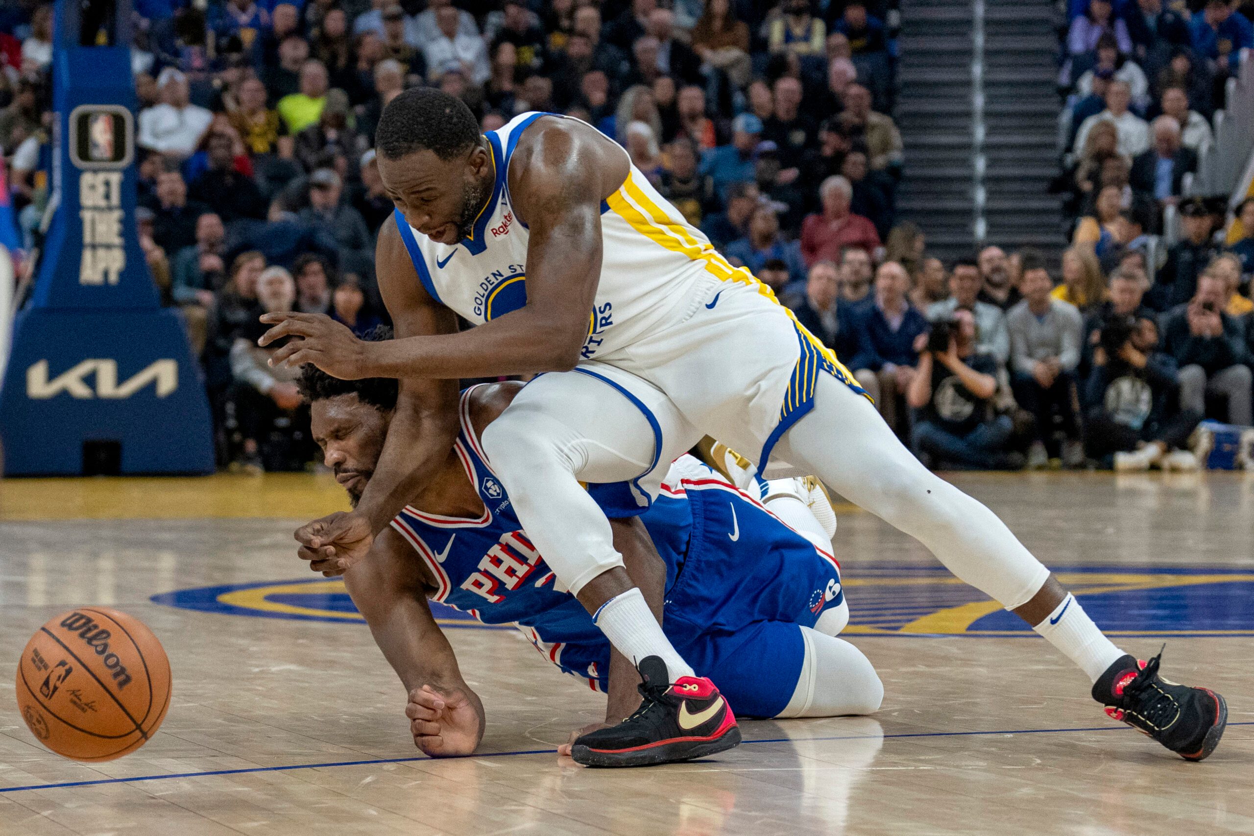 Warriors hold 70-point man Joel Embiid in check