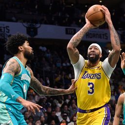 Triple-double for 3rd straight win: All-around Anthony Davis lifts Lakers anew past Hornets