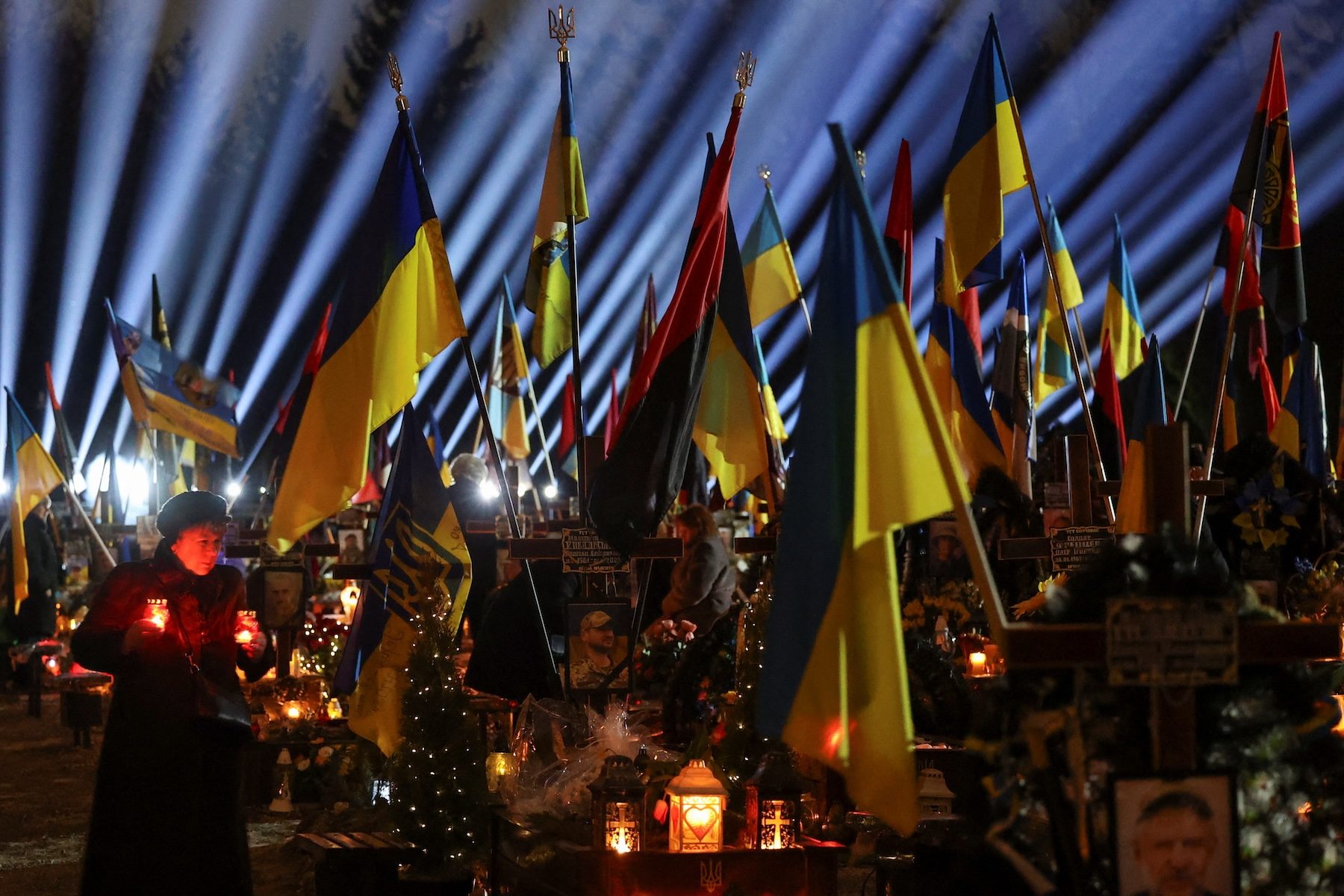 European leaders in Kyiv pledge to back Ukraine on war anniversary