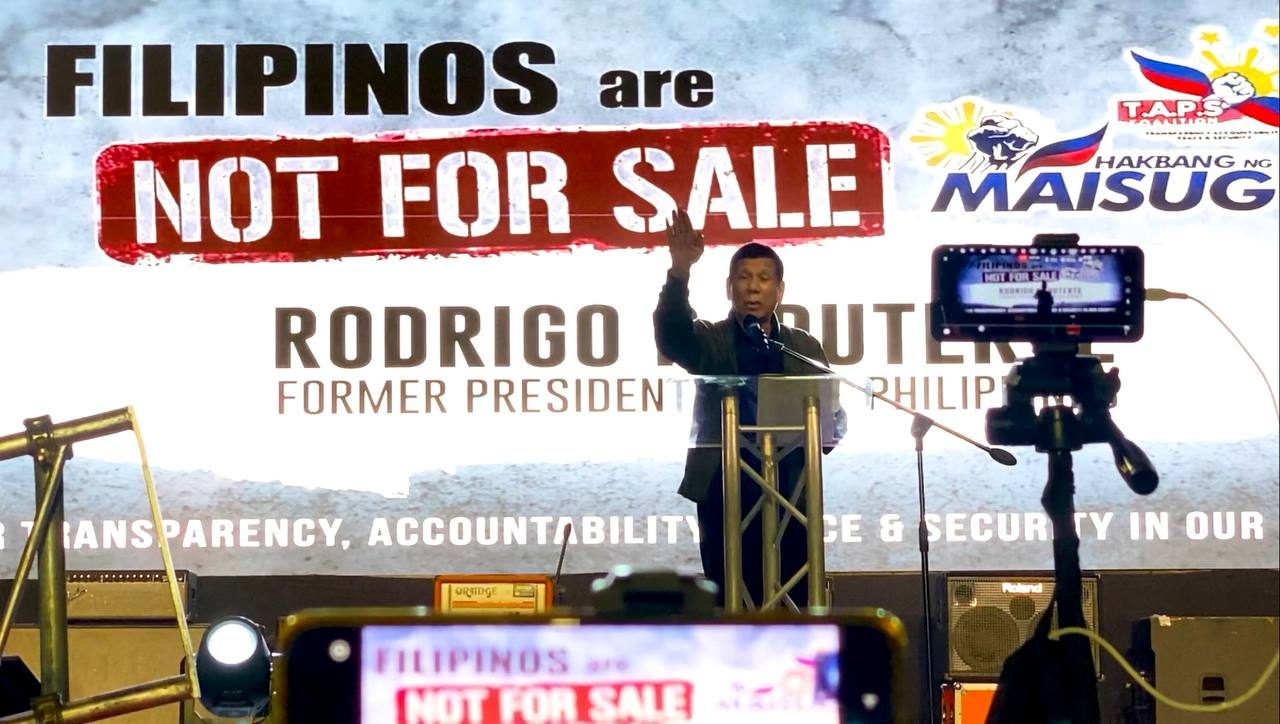 From ‘drug addict’ to ‘dignified’: Duterte softens tone toward Marcos in Cebu rally