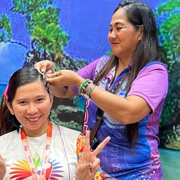 Malay town unveils Boracay’s newest tourism come-on: hair braiding