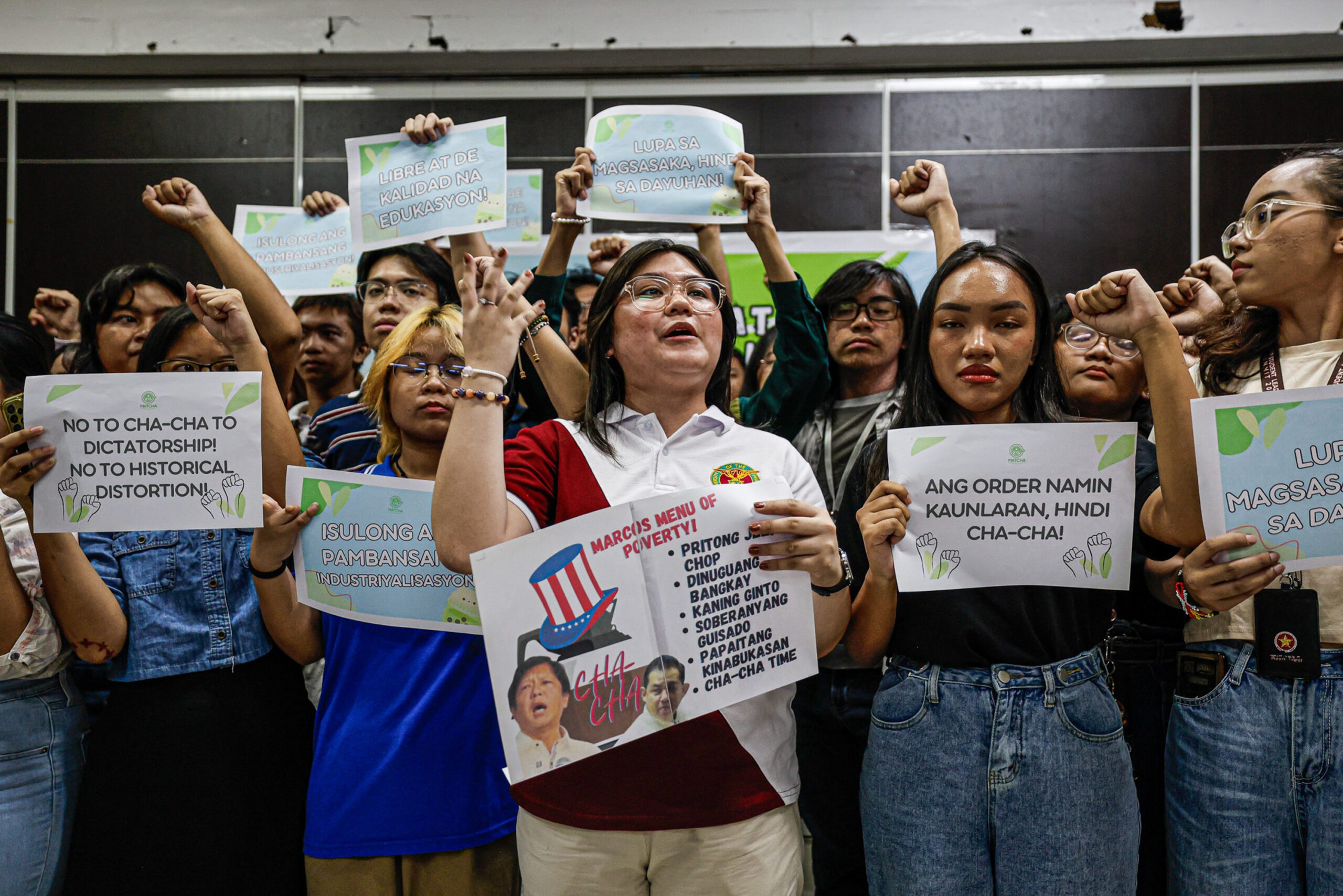 Cebu teachers, students oppose foreign ownership of Philippine schools