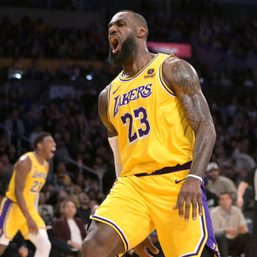LeBron nears new scoring milestone, Dinwiddie debuts as Lakers stay hot