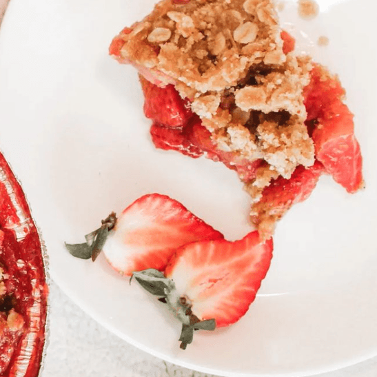 This Quezon City bakery’s strawberry crumble pie is a berry good dessert