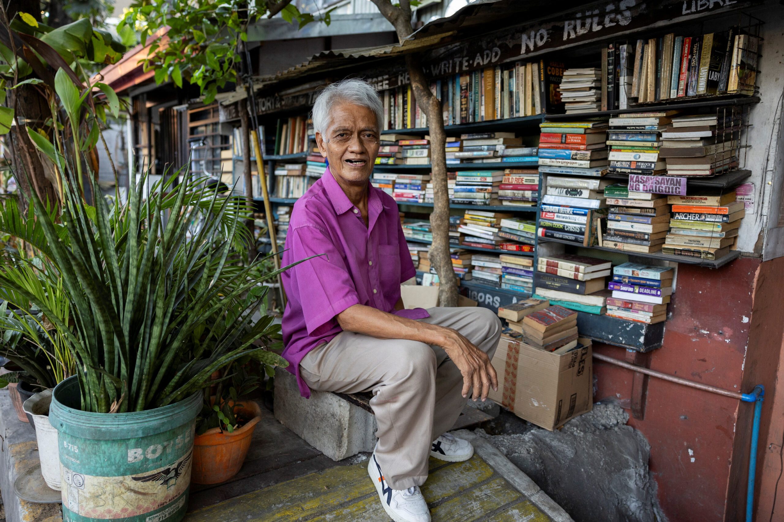 Philippine ‘library home’ stacked with books to inspire reading