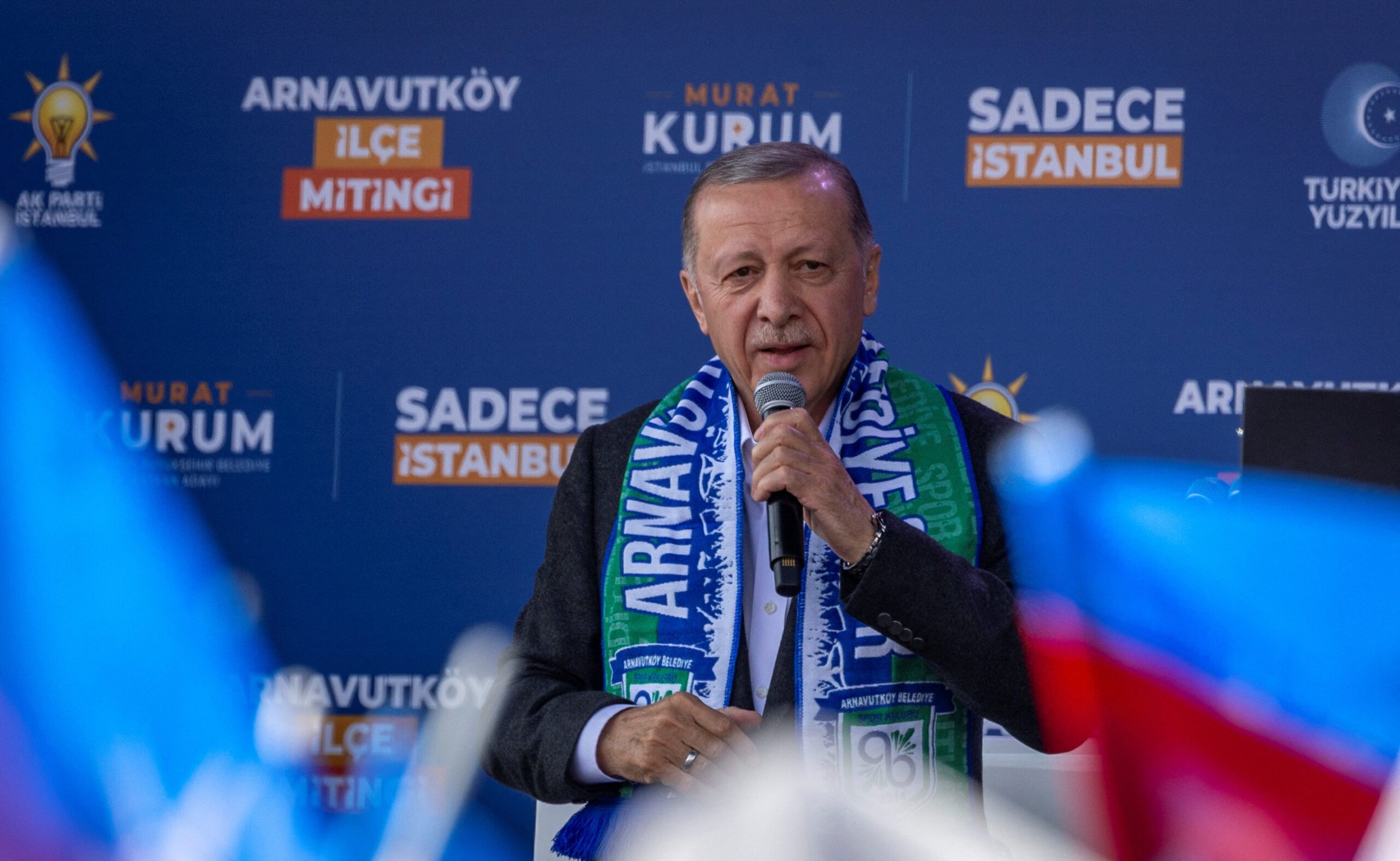 Erdogan battles key rival in Turkey’s local elections