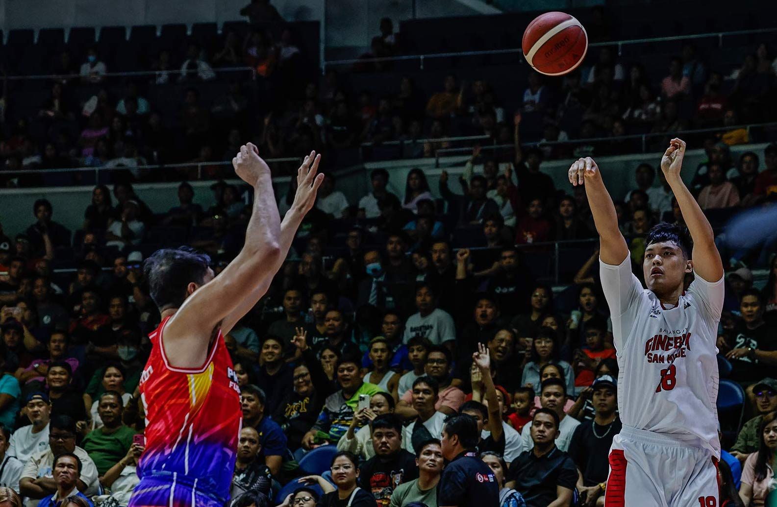 Unlikely heroes take charge as Ginebra, NorthPort down Phoenix, Meralco