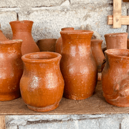 A glimpse into the unique technique of the Bari potters of Antique