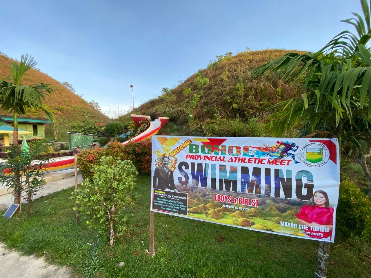 Bohol local gov’t, DepEd held swim meet at viral Chocolate Hills resort