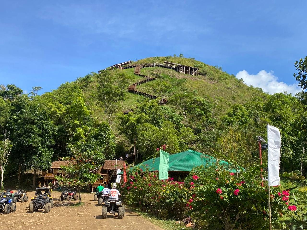 Bohol provincial gov’t looking into 2 other tourist attractions built on Chocolate Hills