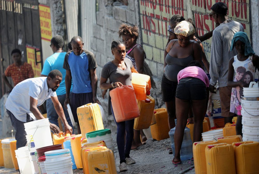 Calm in Haitian capital extends into second day as US, UN withdraw staff