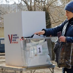 EXPLAINER: Who is on and off the ballot in Russia’s presidential election?