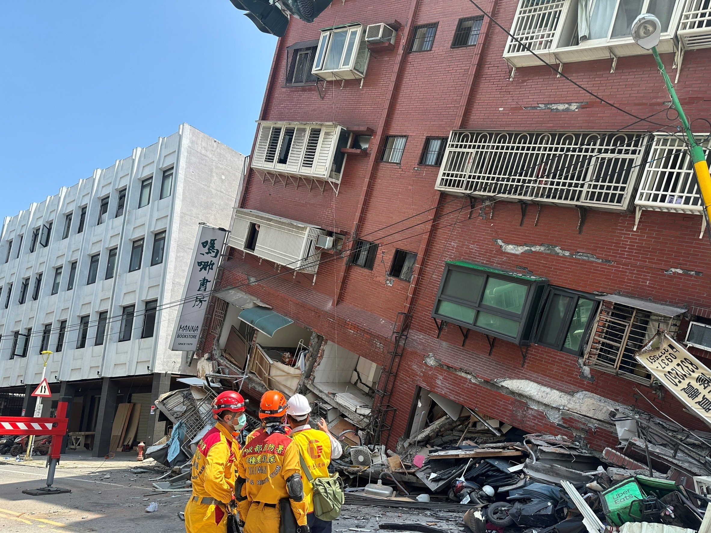 4 Filipinos hurt in powerful Taiwan quake