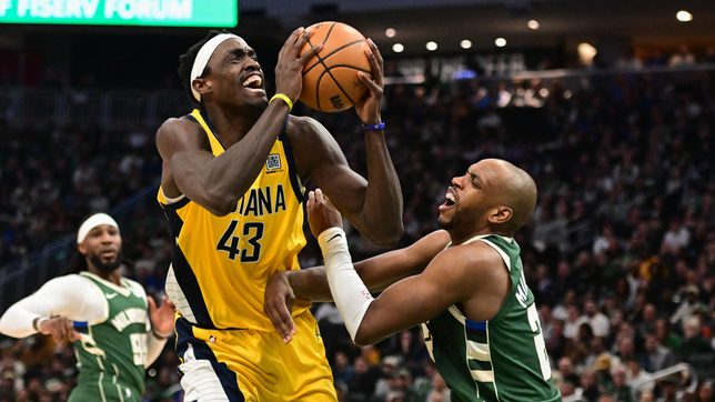 Pascal Siakam explodes for 37 as Pacers tie Giannis-less Bucks