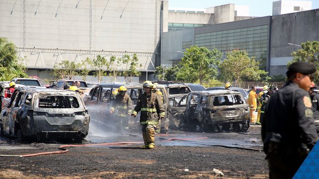 Fire in NAIA Terminal 3 parking lot burns 19 vehicles