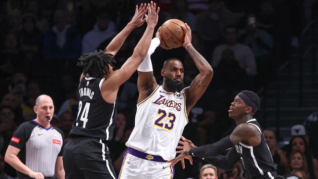 LeBron from deep: James matches career high in 3s as Lakers bounce back