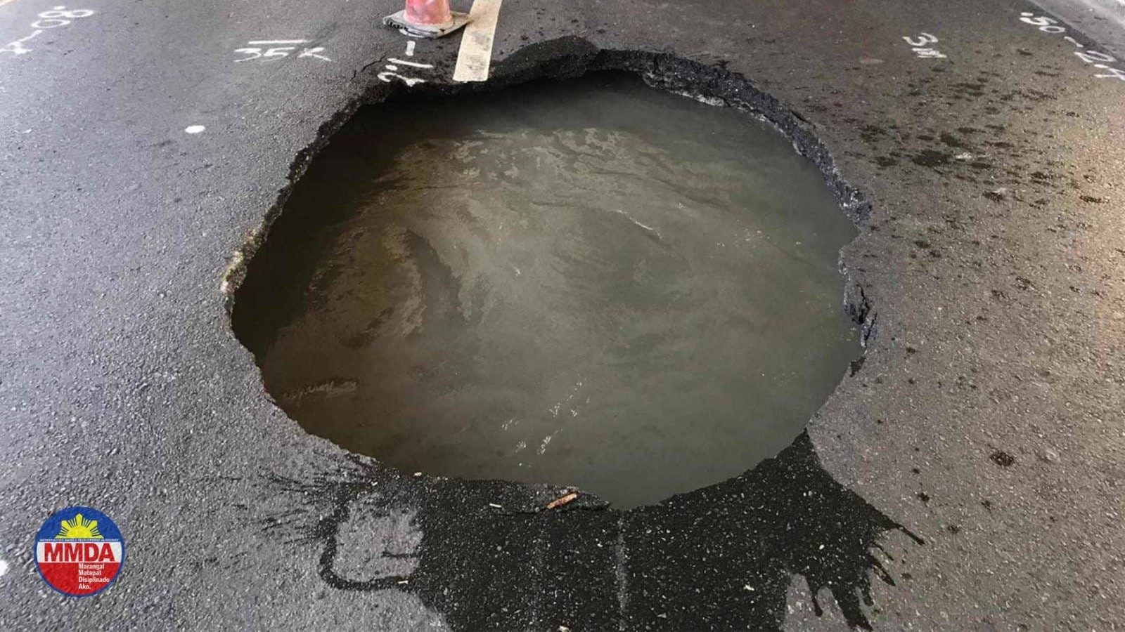 Sinkhole near Villamor Air Base causes partial closure of Sales Road in Pasay