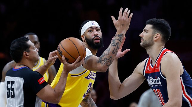 Lakers starters hang 113 points on Wizards