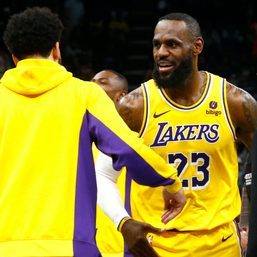 A lot riding on the line for Lakers, Warriors in regular-season finale
