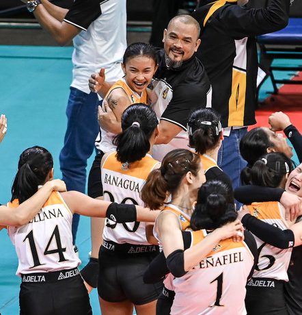 Eyes on bigger prize: UST seeking to go all the way after elimination sweep of La Salle