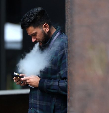 Health experts urge stricter rules against e-cigarettes, vaping