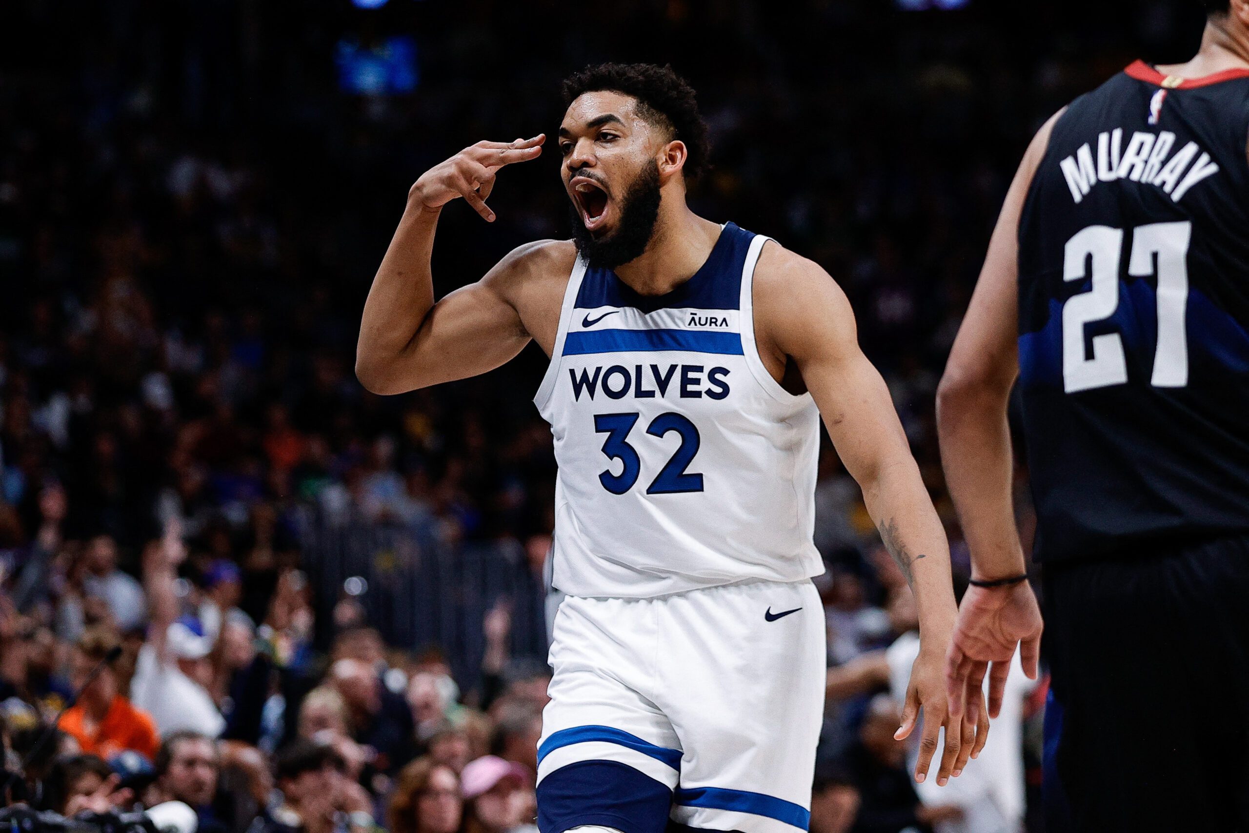 Masterclass: Wolves swarm champion Nuggets for stunning 26-point rout, 2-0 series lead