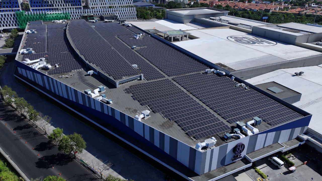 SM Supermalls unveils its largest solar panel system