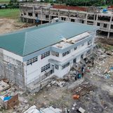 Construction woes turn Naga’s P50-M evacuation center into a hazardous place