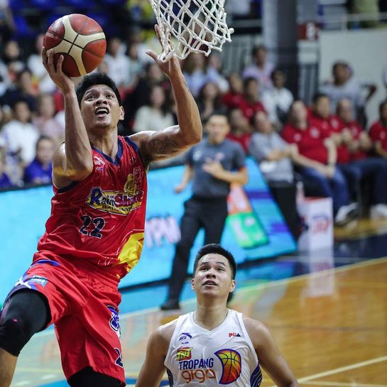 ‘Hard-nosed’ Clarito turns in near-perfect game as Rain or Shine drags TNT to sudden death