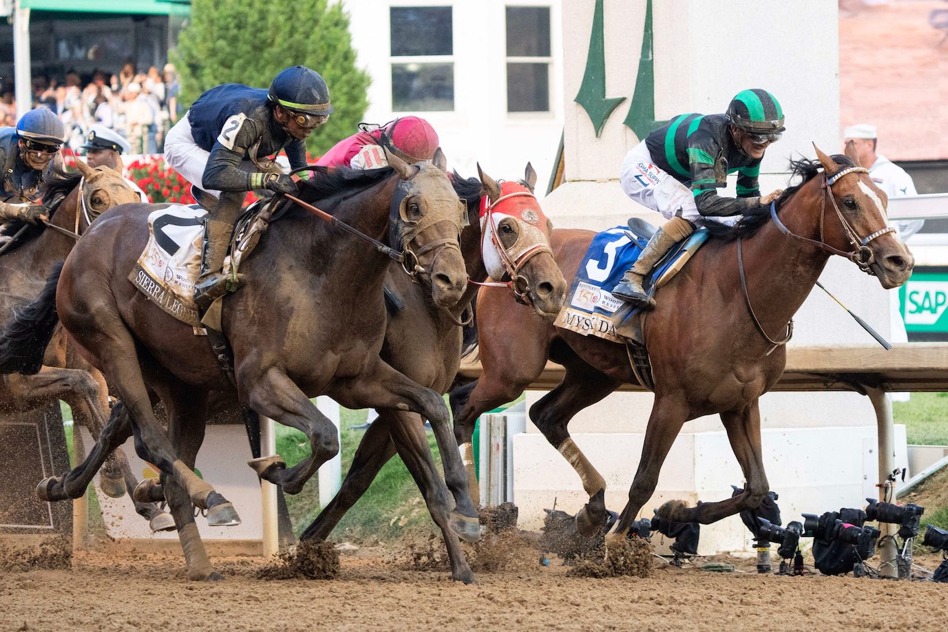 Horse racing-Derby winner Mystik Dan may sit out Preakness Stakes