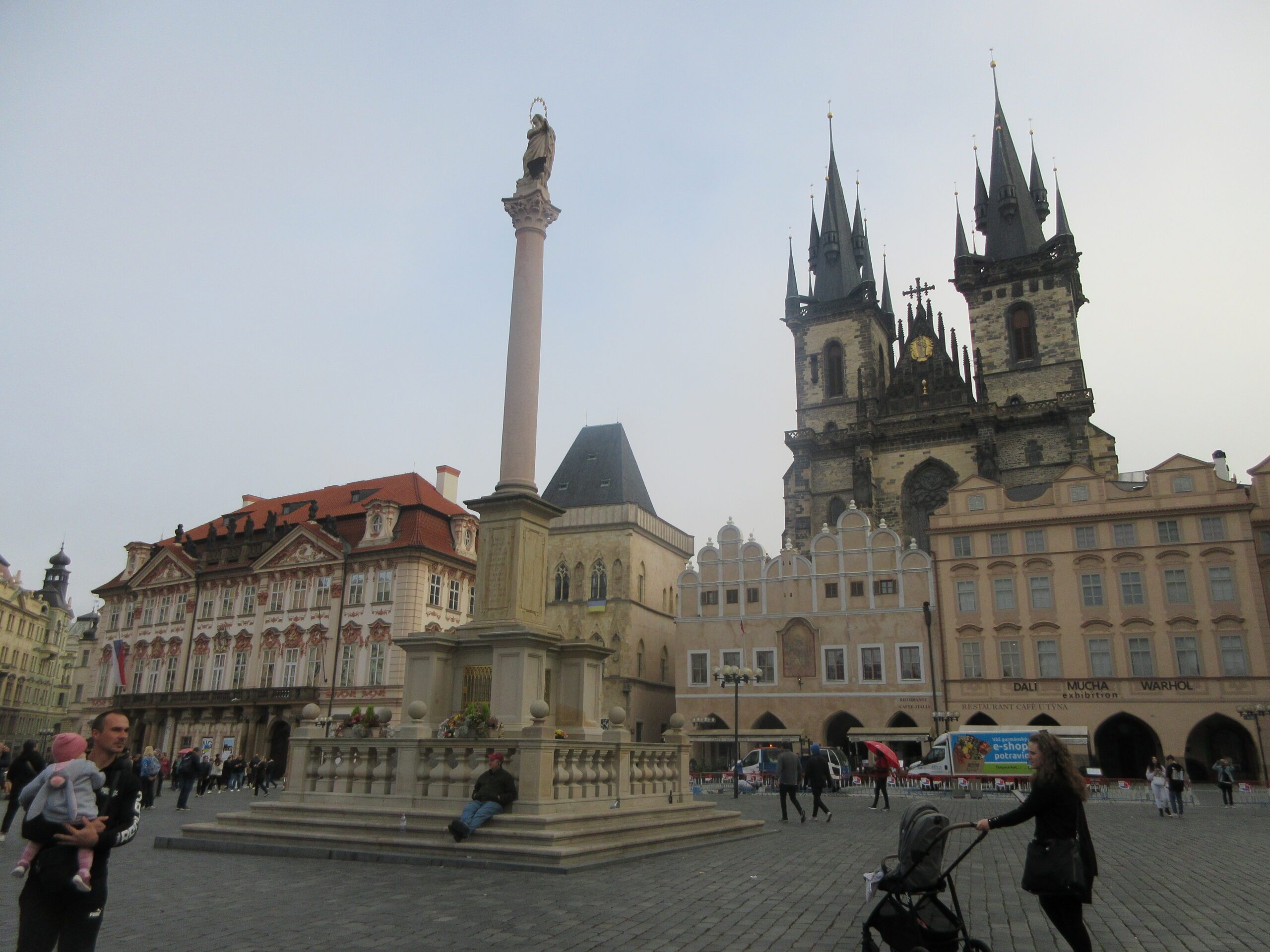How to plan a trip to Prague