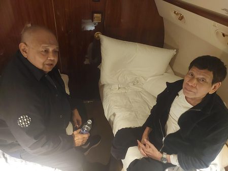 What are the legal issues in Duterte’s arrest and transfer to The Hague?