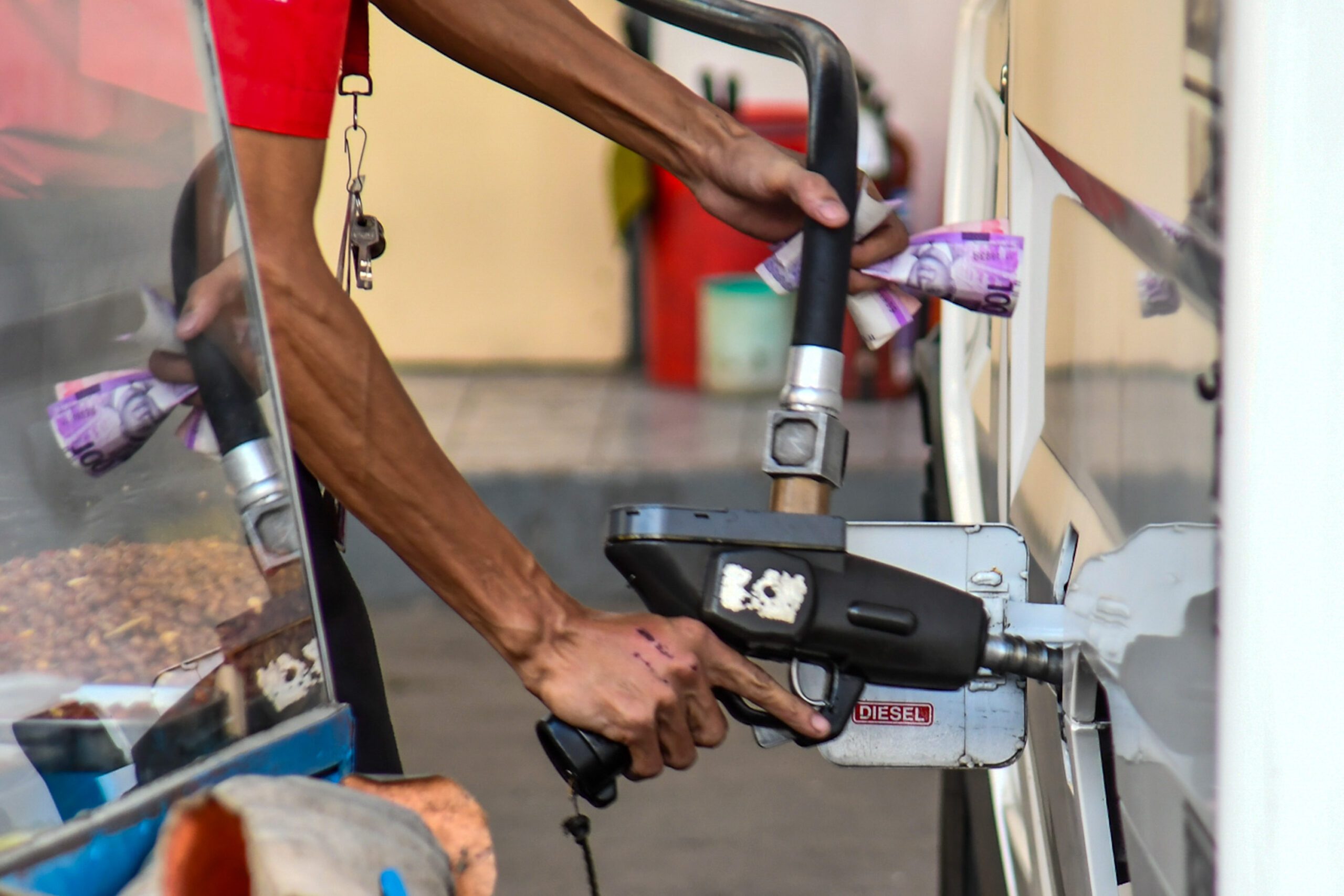 Price hike for gasoline, diesel starting May 19 as fuel supply drops to 45 days