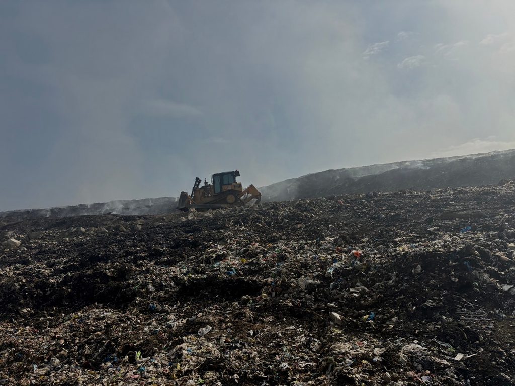 Garbage, Landfill, Bulldozer
