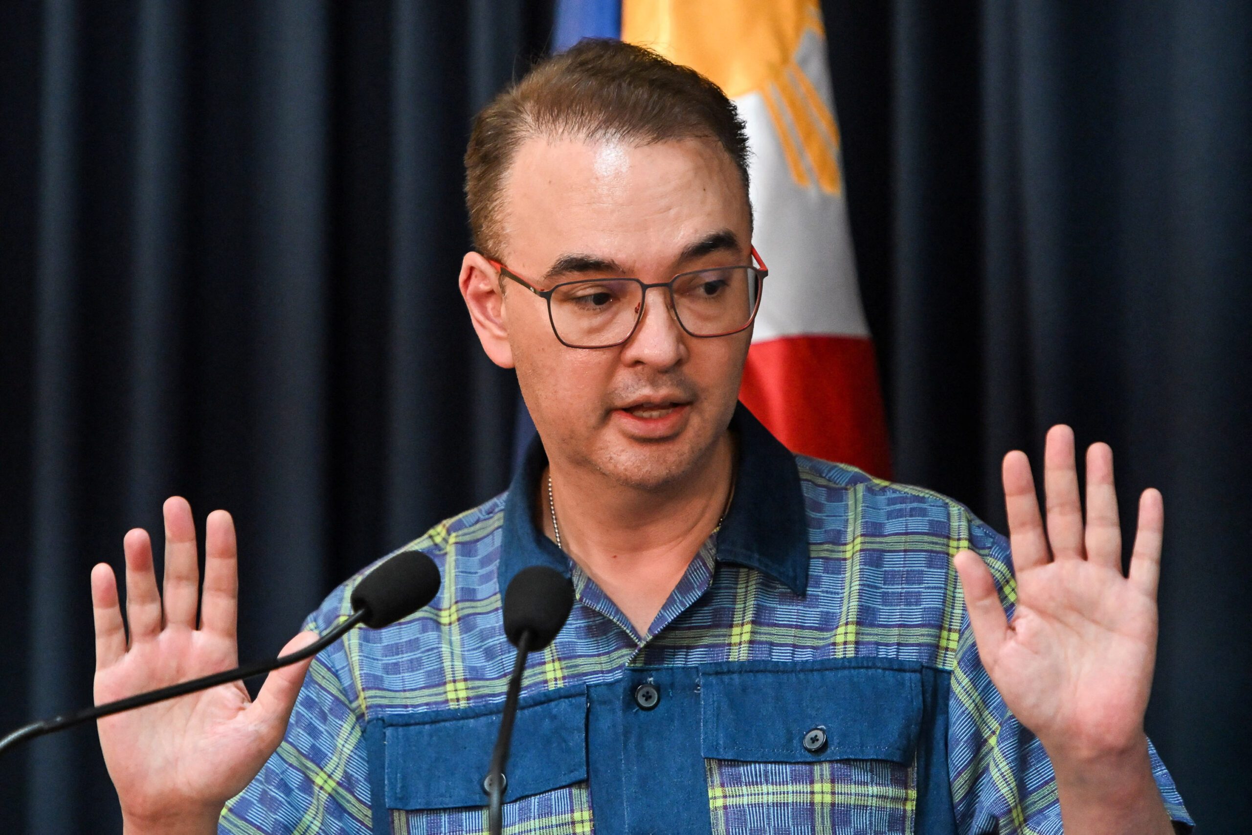 Former UP student leaders call for Cayetano’s resignation