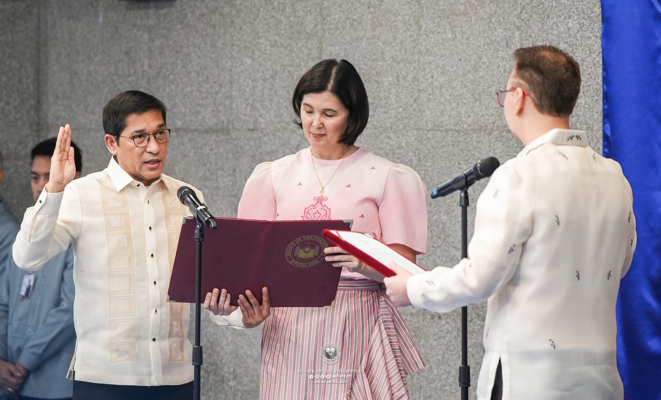 Senate elects Jose Luis Montales as Senate Secretary