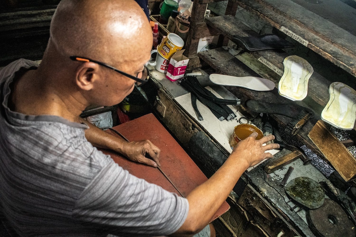From hundreds to two: The sapateros fighting to save the Pateros alfombra