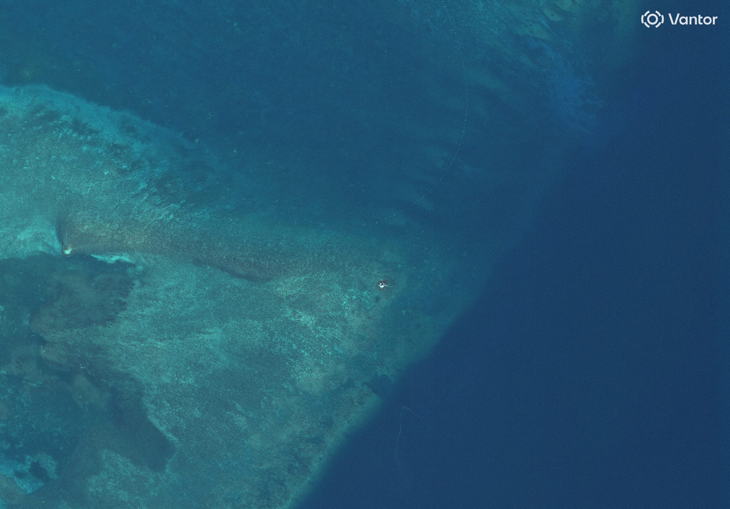 Satellite images show suspected structure at Scarbough Shoal, but later gone